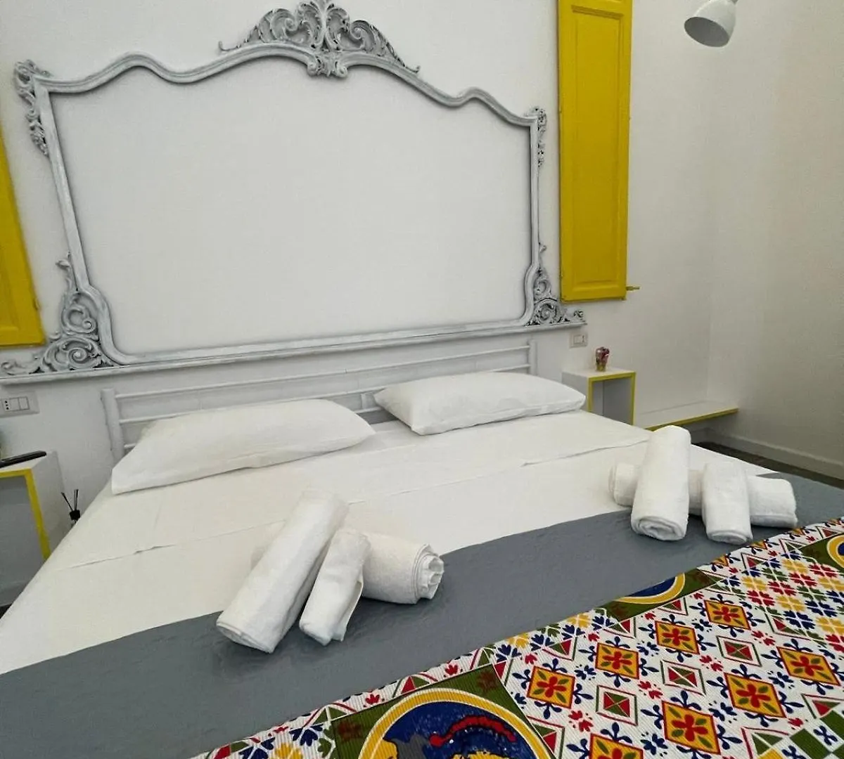 Tiski Toski Apartments Palermo 0*,  Itálie